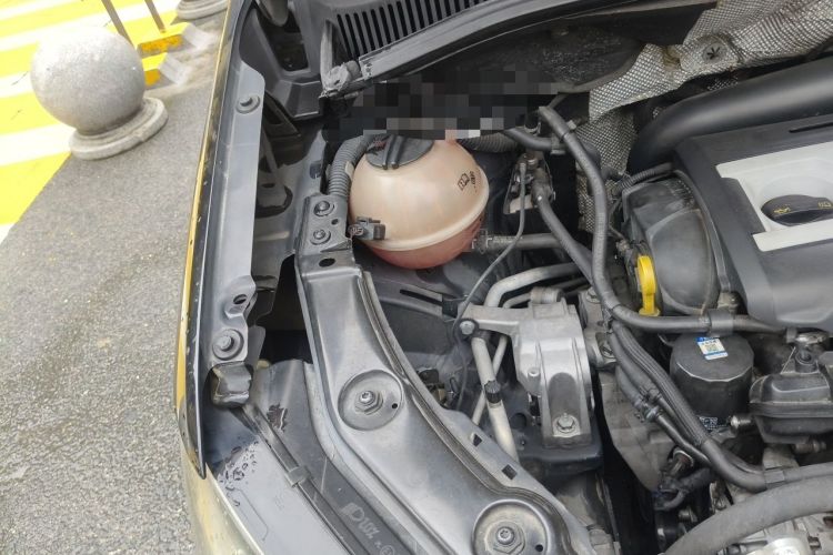 Used Volkswagen Sharan 2013 2.0 TSI Standard Model Engine Bay Right