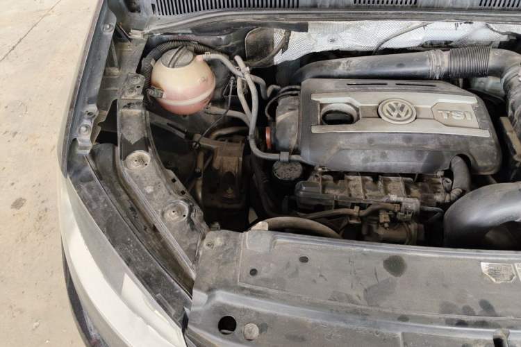 Used Volkswagen Sharan 2013 1.8TSI Comfort Model Engine Bay Right