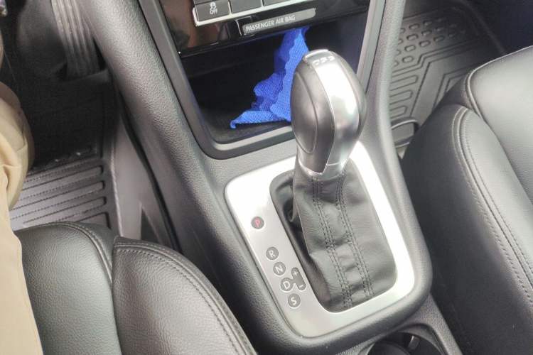 Used Volkswagen Sharan 2013 2.0 TSI Standard Model Gear Lever