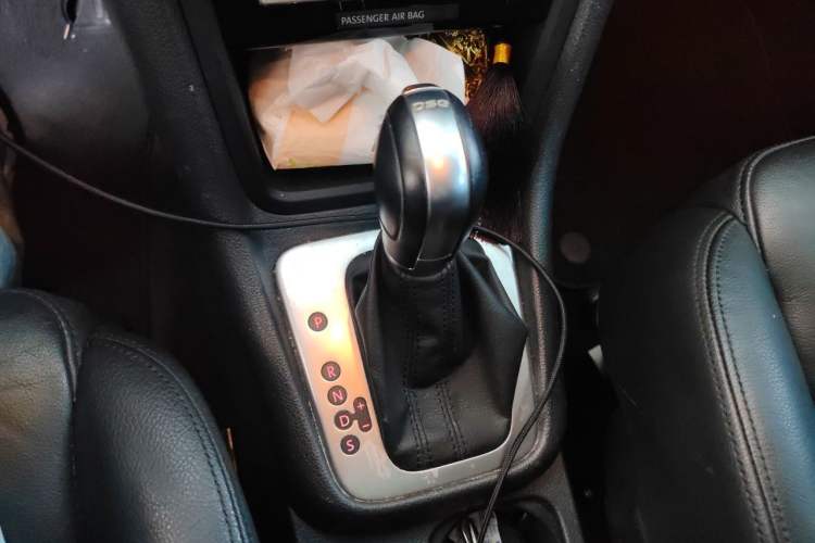 Used Volkswagen Sharan 2013 1.8TSI Comfort Model Euro IV Gear Lever