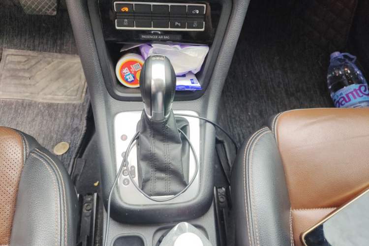 Used Volkswagen Sharan 2013 2.0 TSI Comfort Model Gear Lever