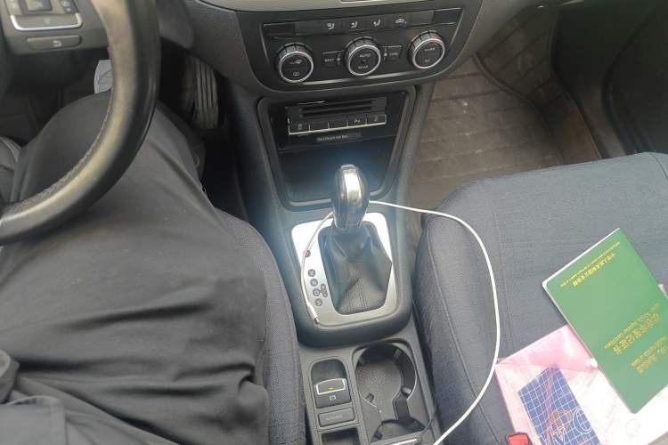 Used Volkswagen Sharan 2013 2.0 TSI Standard Model Gear Lever