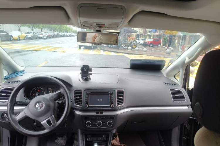 Used Volkswagen Sharan 2013 2.0 TSI Standard Model Headliner