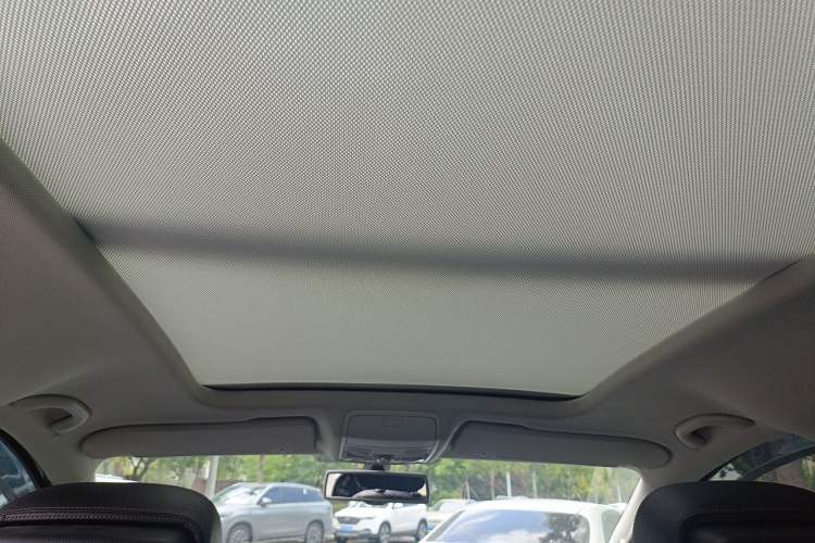 Used Volkswagen Sharan 2013 1.8TSI Comfort Model Headliner