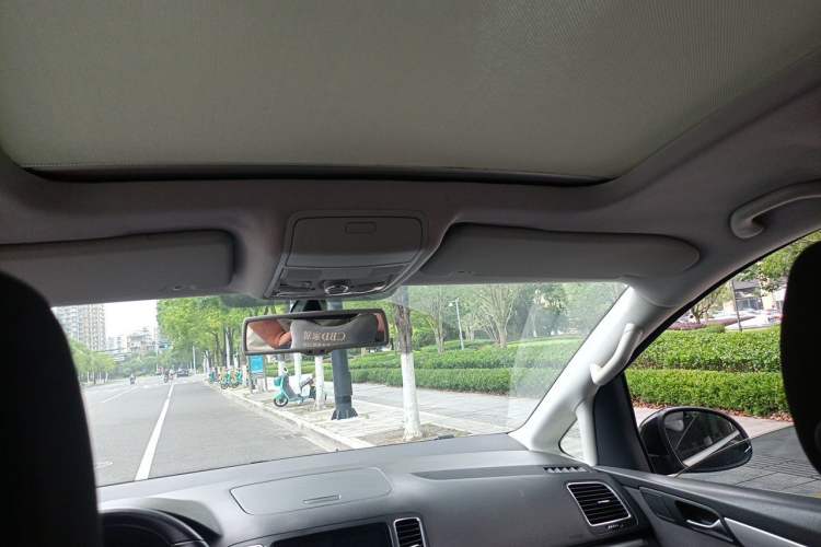 Used Volkswagen Sharan 2013 1.8TSI Standard Model Euro IV Headliner