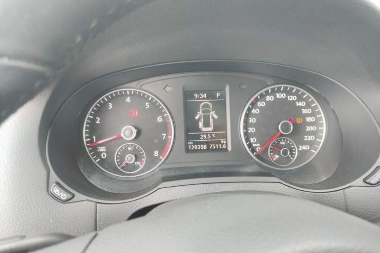 Used Volkswagen Sharan 2013 2.0 TSI Standard Model Instrument Cluster