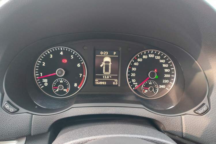 Used Volkswagen Sharan 2013 1.8TSI Standard Model Instrument Cluster