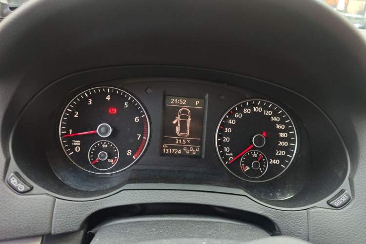 Used Volkswagen Sharan 2013 1.8TSI Standard Model Instrument Cluster