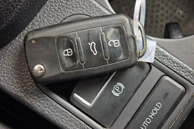 Used Volkswagen Sharan 2013 1.8TSI Standard Model Euro IV Interior 4