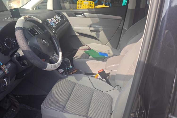 Used Volkswagen Sharan 2013 1.8TSI Standard Model Left Front Seat