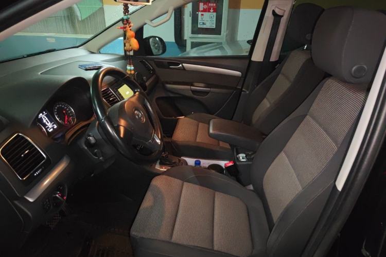 Used Volkswagen Sharan 2013 2.0 TSI Standard Model Left Front Seat