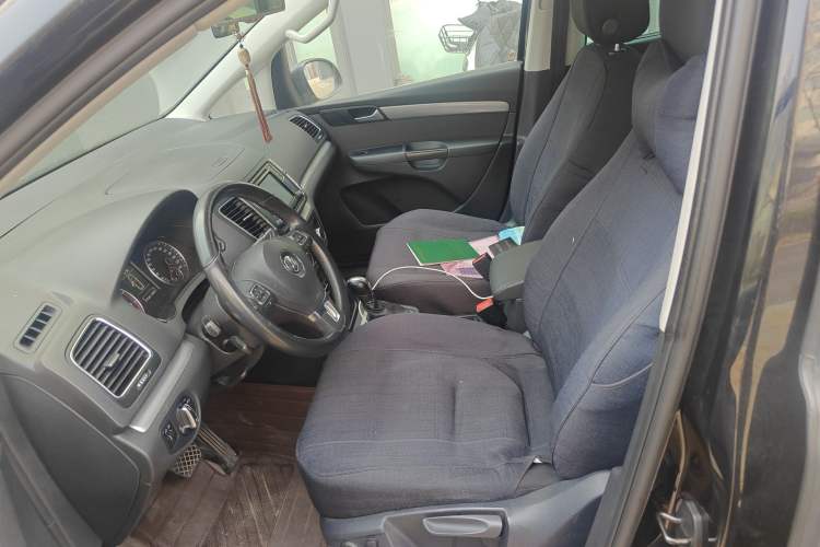 Used Volkswagen Sharan 2013 2.0 TSI Standard Model Left Front Seat