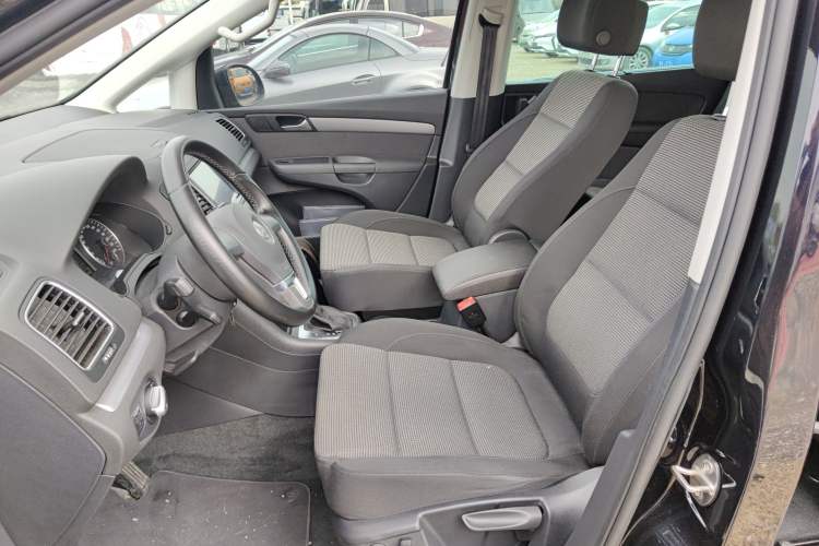 Used Volkswagen Sharan 2013 1.8TSI Standard Model Left Front Seat