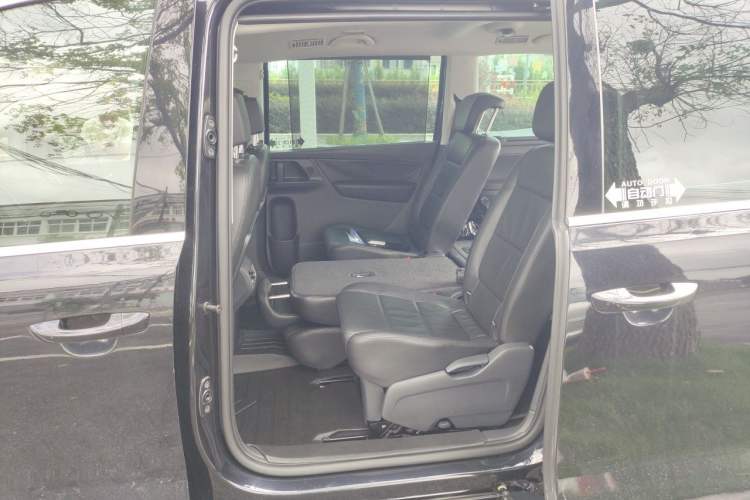 Used Volkswagen Sharan 2013 2.0 TSI Standard Model Left Rear Seat
