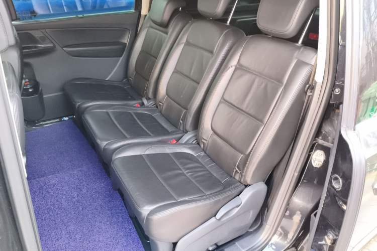 Used Volkswagen Sharan 2013 2.0 TSI Comfort Model Left Rear Seat
