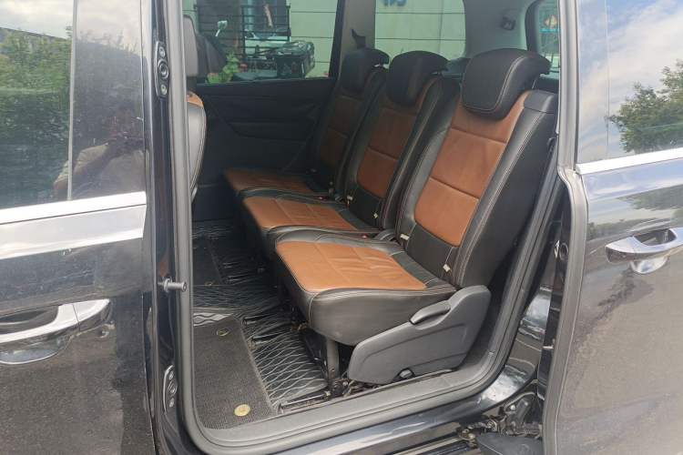 Used Volkswagen Sharan 2013 1.8TSI Comfort Model Left Rear Seat