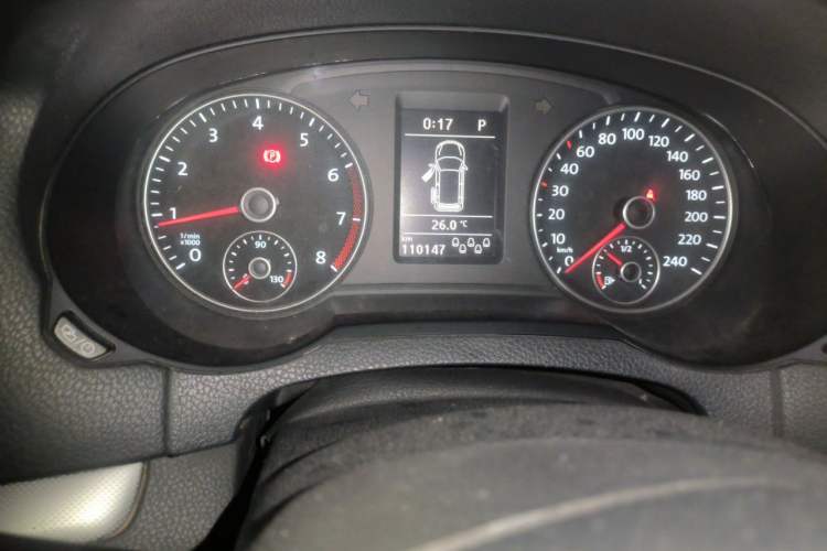 Used Volkswagen Sharan 2013 1.8TSI Standard Model Euro IV Odometer Close Up