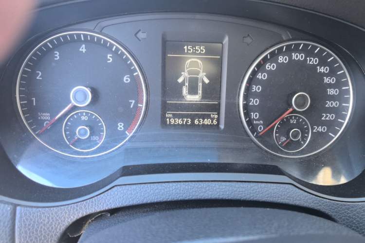 Used Volkswagen Sharan 2013 1.8TSI Standard Model Euro IV Odometer Close Up