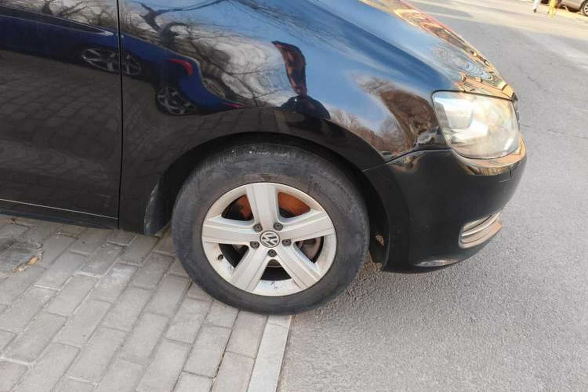 Used Volkswagen Sharan 2013 2.0 TSI Comfort Model Right Front Wheel Hub