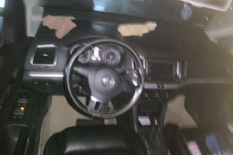 Used Volkswagen Sharan 2013 1.8TSI Standard Model Euro IV Steering Wheel