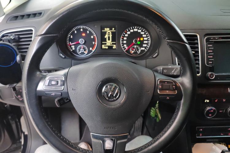 Used Volkswagen Sharan 2013 1.8TSI Comfort Model Euro IV Steering Wheel