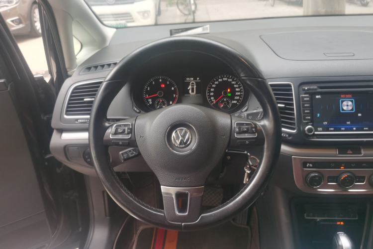 Used Volkswagen Sharan 2013 1.8TSI Standard Model Steering Wheel