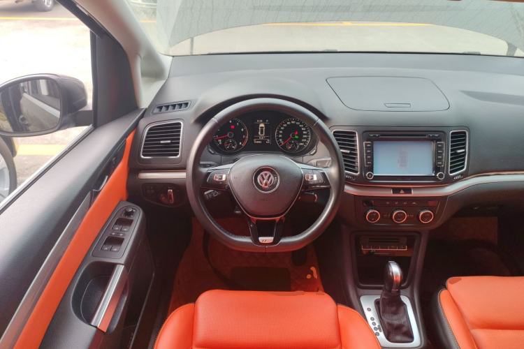 Used Volkswagen Sharan 2013 1.8TSI Standard Model Steering Wheel