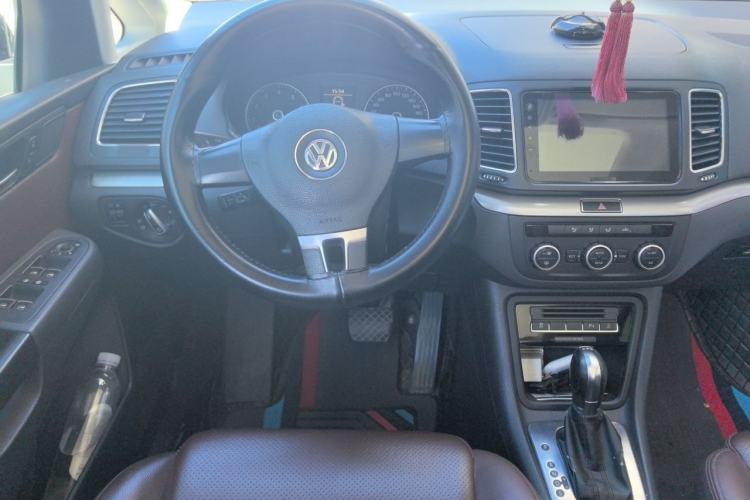 Used Volkswagen Sharan 2013 1.8TSI Standard Model Euro IV Steering Wheel