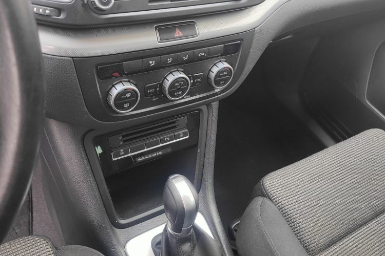 Used Volkswagen Sharan 2013 1.8TSI Standard Model Steering Wheel