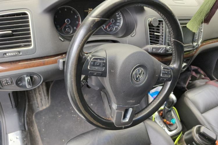 Used Volkswagen Sharan 2013 1.8TSI Comfort Model Euro IV Steering Wheel