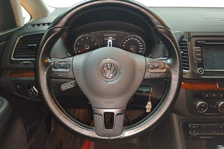 Used Volkswagen Sharan 2013 2.0 TSI Comfort Model Steering Wheel