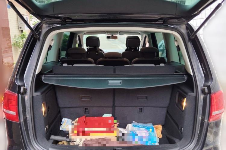 Used Volkswagen Sharan 2013 2.0 TSI Standard Model Trunk