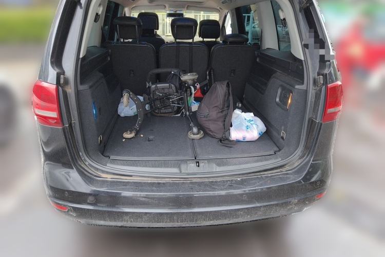 Used Volkswagen Sharan 2013 1.8TSI Comfort Model Euro IV Trunk