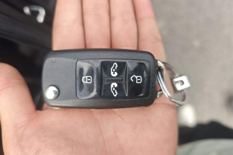Used Volkswagen Sharan 2013 1.8TSI Comfort Model Euro IV Vehicle Key