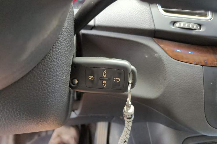 Used Volkswagen Sharan 2013 1.8TSI Comfort Model Euro IV Vehicle Key