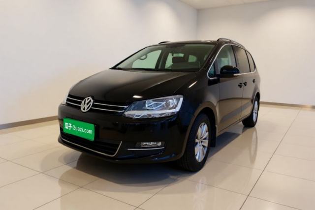 Volkswagen Sharan 2013 2.0 TSI Standard Model с пробегом