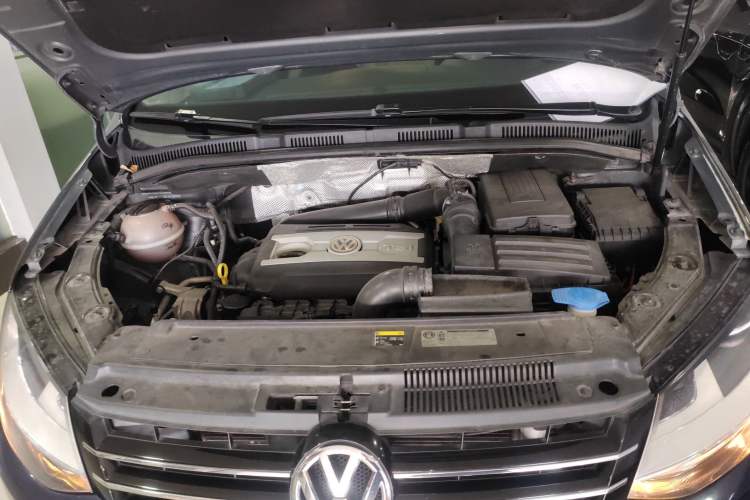 Used Volkswagen Sharan 2013 2.0 TSI Comfort Model Engine Bay