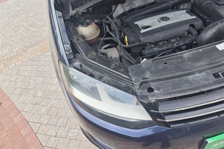 Used Volkswagen Sharan 2013 2.0 TSI Standard Model Engine Bay Right