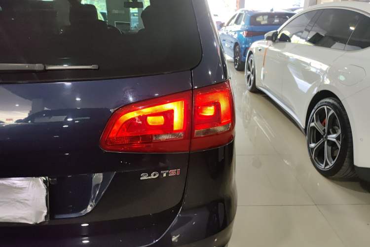 Used Volkswagen Sharan 2013 2.0 TSI Comfort Model Exterior 1