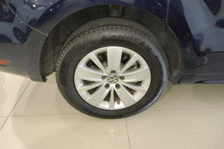 Used Volkswagen Sharan 2013 2.0 TSI Comfort Model Exterior 3