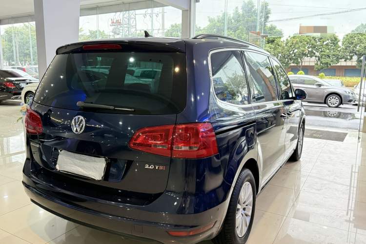 Used Volkswagen Sharan 2013 2.0 TSI Comfort Model Exterior 7