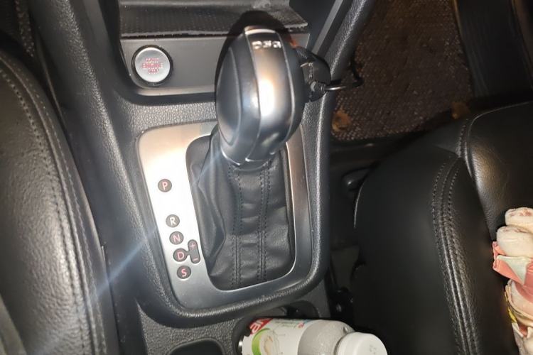 Used Volkswagen Sharan 2013 1.8TSI Comfort Model Euro IV Gear Lever