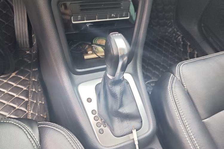 Used Volkswagen Sharan 2013 2.0 TSI Standard Model Gear Lever