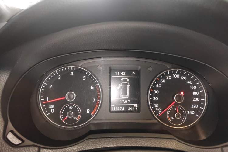 Used Volkswagen Sharan 2013 2.0 TSI Comfort Model Instrument Cluster