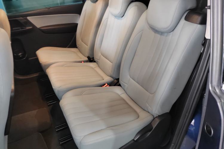 Used Volkswagen Sharan 2013 2.0 TSI Comfort Model Left Rear Seat