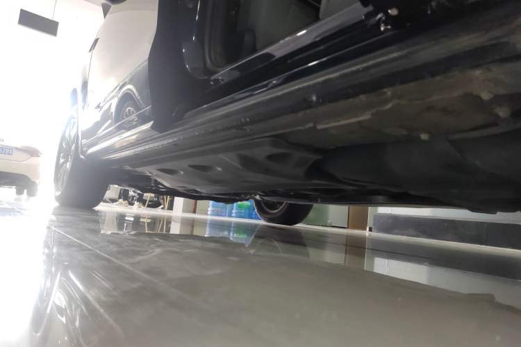 Used Volkswagen Sharan 2013 2.0 TSI Comfort Model Left Side Sill
