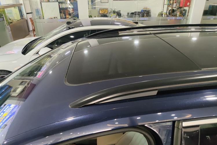 Used Volkswagen Sharan 2013 2.0 TSI Comfort Model Roof