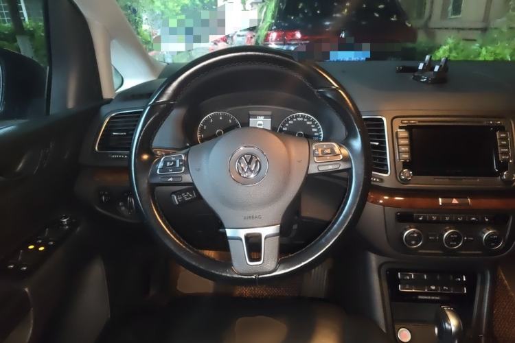 Used Volkswagen Sharan 2013 1.8TSI Comfort Model Euro IV Steering Wheel