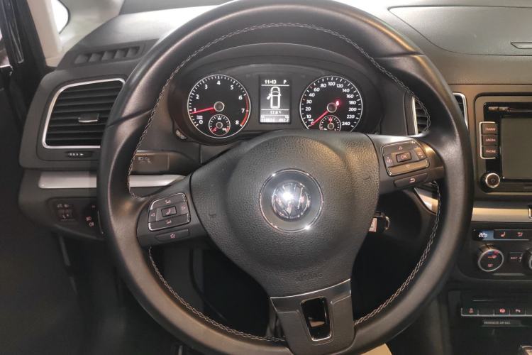 Used Volkswagen Sharan 2013 2.0 TSI Comfort Model Steering Wheel