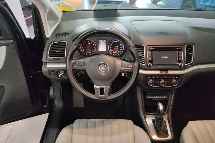 Used Volkswagen Sharan 2013 2.0 TSI Comfort Model Steering Wheel